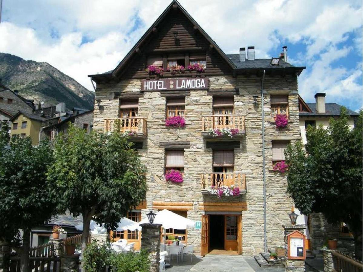 Hotel Lamoga Llavorsí Eksteriør billede